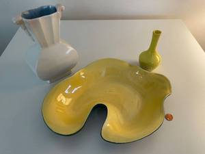 lot 48 image: Collection of Vintage Ceramic Pieces Royal Haeger Vase, Red Wing Vase, and Planter