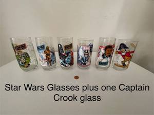lot 51 image: Set of 6 Collector Glasses Including Star Wars & Captain Crook