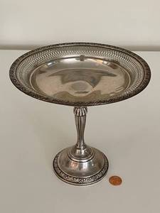 lot 59 image: F.B. Rogers Sterling Weighted Silver Compote