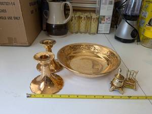 lot 158 image: Collection of Vintage Gold-Plated Tableware and Figurines