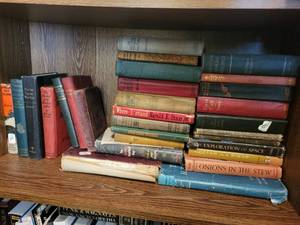lot 219 image: Large Collection of Vintage and Classic Books