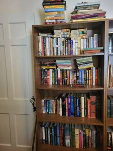 lot 221 image: Large Collection of Hardcover and Paperback Books