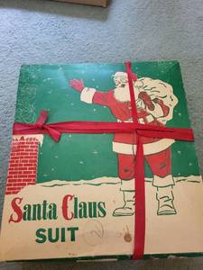 lot 234 image: Vintage Santa Claus Suit, Medium Size (38-40)