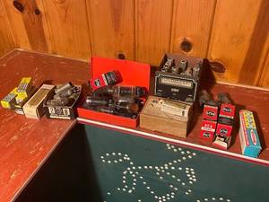 lot 310 image: Vintage Collection of Various Electronic Tubes and Sonar Tuner