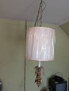 lot 505 image: Vintage Hanging Lamp with Cherub Detailing and Crystal Accents