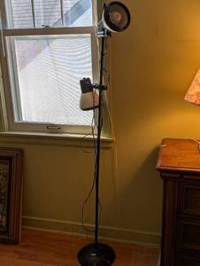 lot 508 image: Adjustable Dual Head Floor Lamp with White Shades