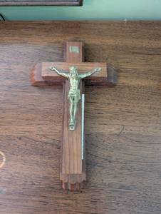 lot 514 image: Vintage Sick Call Crucifix with Wooden Cross and Brass Corpus