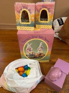 lot 537 image: Set of Spring Decor Water Globes, Rabbit Figurines, Eggs, Candle