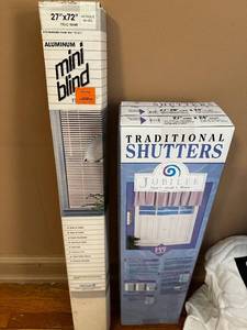 lot 538 image: 27 x 72 Antique White Aluminum Mini Blinds and Traditional Shutters Set