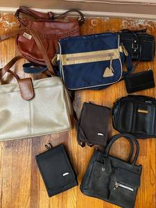 lot 546 image: Collection of Assorted Handbags and Purses