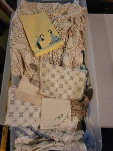lot 347 image: Collection of Vintage Handcrafted Crochet and Embroidered Linens