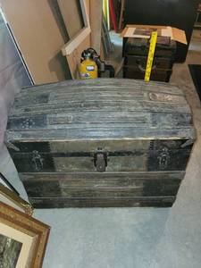 lot 352 image: Antique Steamer Trunk with Domed Top and Metal Accents