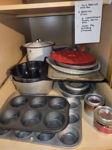 lot 407 image: Collection of Baking and Cookware Items in Cabinet