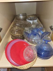 lot 411 image: Collection of Decorative Glassware Blue Swirl Elegant Glass and Tupperware