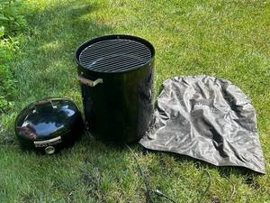 Brinkmann Smoke'N Grill with Cover and Power Cord