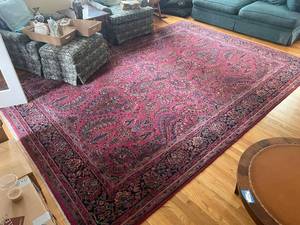 lot 36 image: Large 9x12 Karastan Sarouk Wool Area Rug with Floral Pattern