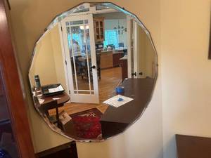 lot 53 image: Vintage Octagonal Wall Mirror