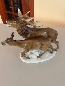 lot 75 image: Ceramic Bull and Doe Animal Figurine