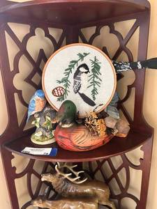 lot 79 image: Collection of Bird Figurines and Decor Items