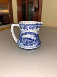 lot 81 image: Vintage Lamberton Baltimore & Ohio Railroad Pitcher