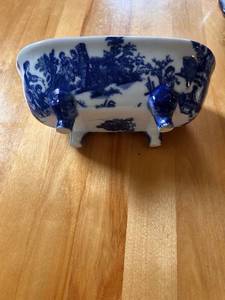 lot 97 image: Set of 3 Blue and White Staffordshire Ceramic Pieces (as seen, see photos)