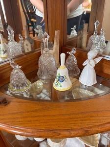 lot 103 image: Vintage Collection of 5 Crystal and Ceramic Bells