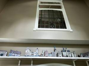 lot 136 image: Collection of Architectural 3D Puzzles Featuring Iconic Structures