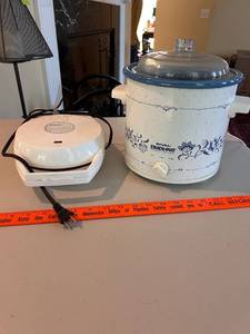 lot 164 image: Set of Oster Belgian Waffle Maker and Rival Crock-Pot