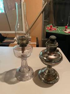 lot 389 image: Antique Scovill and B&H Oil Lamps Collection