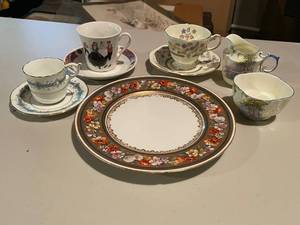 lot 394 image: Vintage Collection of Porcelain Bone China Tea Cups and Plate