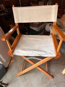 lot 400 image: Set of 3 Wooden Directors Chairs with Canvas Seats