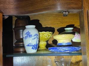 lot 429 image: Collection of Vintage Decorative Vases and Ceramics