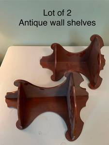 lot 521 image: Set of 2 Antique Style Butler Wooden Wall Shelves