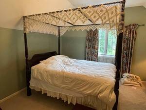 lot 535 image: Mahogany Canopy Bed with Decorative Netting and Step Stool