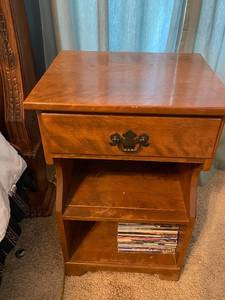 lot 565 image: Wooden Nightstand with Drawer and Shelves