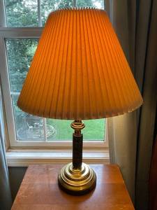 lot 580 image: Vintage Brass Table Lamp with Pleated Shade