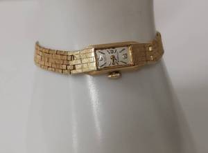 lot 6 image: 14K Gold 17J Geneva Womens Wristwatch - Currently Ticks, No Guarantee to Keep Time