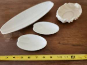 lot 23 image: Set of 4 Lenox Porcelain Leaf-Shaped Serving Dishes
