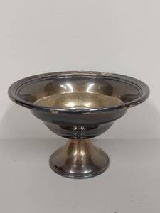 lot 24 image: Reed & Barton Sterling Silver Compote with Reinforced Base