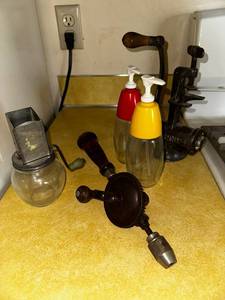 lot 52 image: Vintage Manual Kitchen Tools Collection