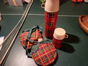 lot 71 image: Vintage Set of Red Plaid Thermos and Canteens