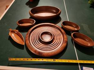 lot 72 image: Set of 6 Handcrafted Royal Acacia Wood Serving Bowls