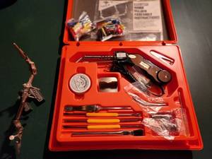 lot 76 image: Vintage Weller Soldering Kit with Stand and Accessories