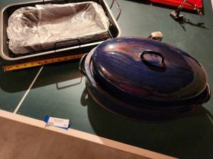 lot 77 image: Set of Enamel Blue Casserole Dish and Metal Roasting Pan with Rack