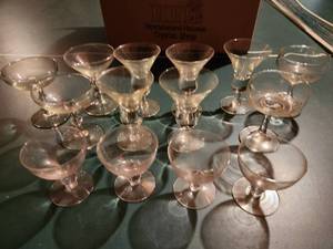 lot 90 image: Set of 12 Vintage Crystal Wine Glasses