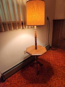 lot 112 image: Vintage Wooden Floor Lamp with Integrated Side Table