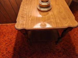 lot 119 image: Vintage Side Table with Lower Shelf and Ornate Legs