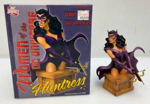 lot 147 image: Vintage Limited Edition 06993500 DC Direct Women Of The DC Universe (HUNTRESS) Series 2 (NIB)