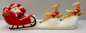 lot 182 image: Vintage Santa And Reindeer Blow Mold 31