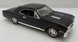 lot 183 image: 124 Scale Die-Cast Chey Chevelle 396 Car